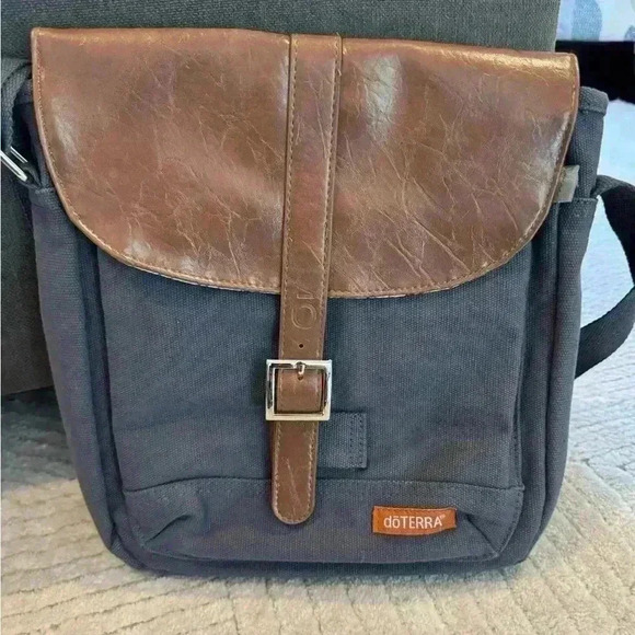 Doterra Handbags - Doterra crossbody messenger crossbody bag